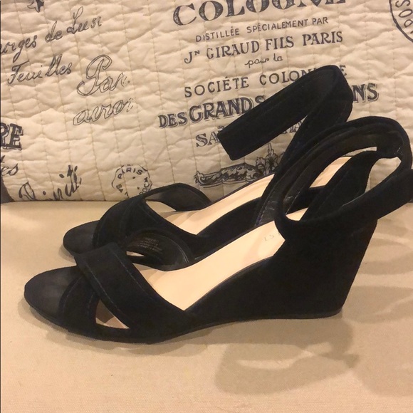 Nine West low wedge sandal - Picture 2 of 4